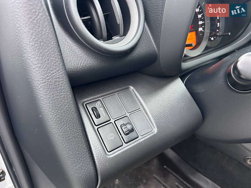 Внедорожник / Кроссовер Toyota RAV4 2006 в Киеве фото 28 Внедорожник / Кроссовер Toyota RAV4 2006 в Киеве