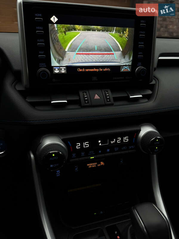 Внедорожник / Кроссовер Toyota RAV4 2021 в Киеве