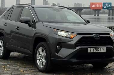 Позашляховик / Кросовер Toyota RAV4 2021 в Києві