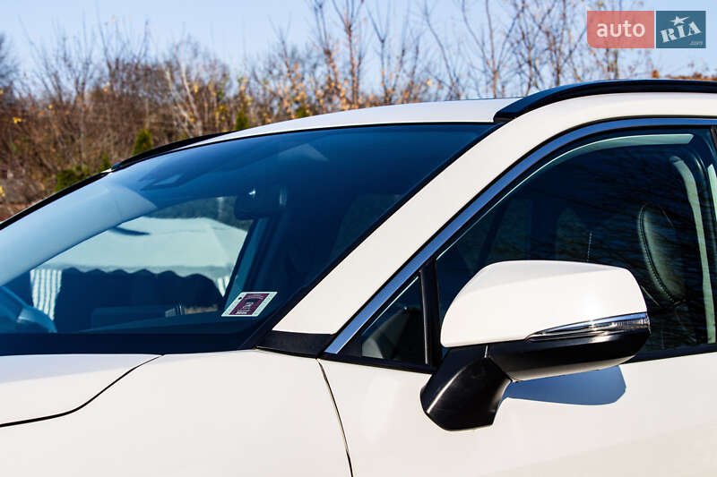 Внедорожник / Кроссовер Toyota RAV4 2025 в Львове