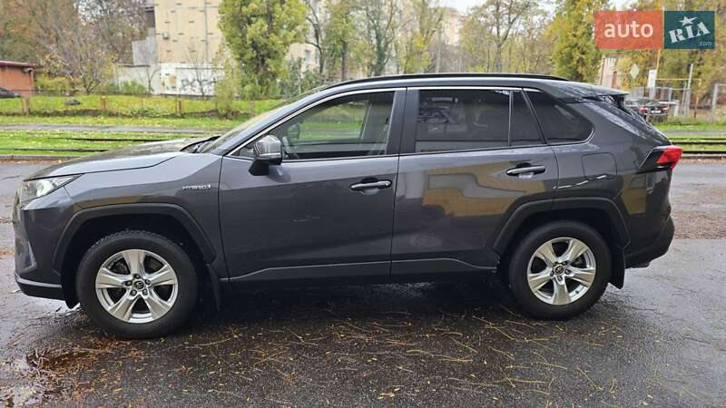 Позашляховик / Кросовер Toyota RAV4 2019 в Одесі фото 6 Позашляховик / Кросовер Toyota RAV4 2019 в Одесі