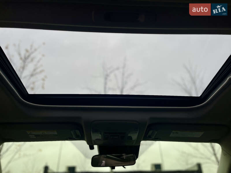 Внедорожник / Кроссовер Toyota RAV4 2019 в Киеве