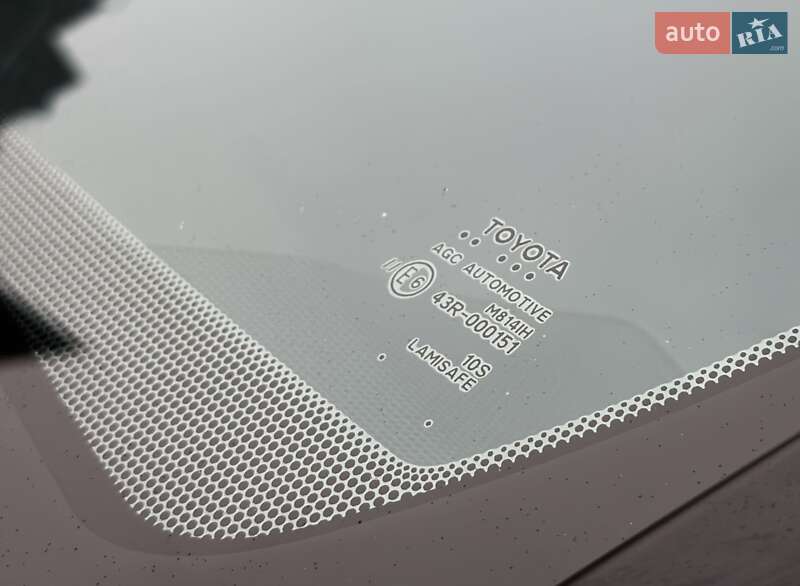 Внедорожник / Кроссовер Toyota RAV4 2021 в Днепре