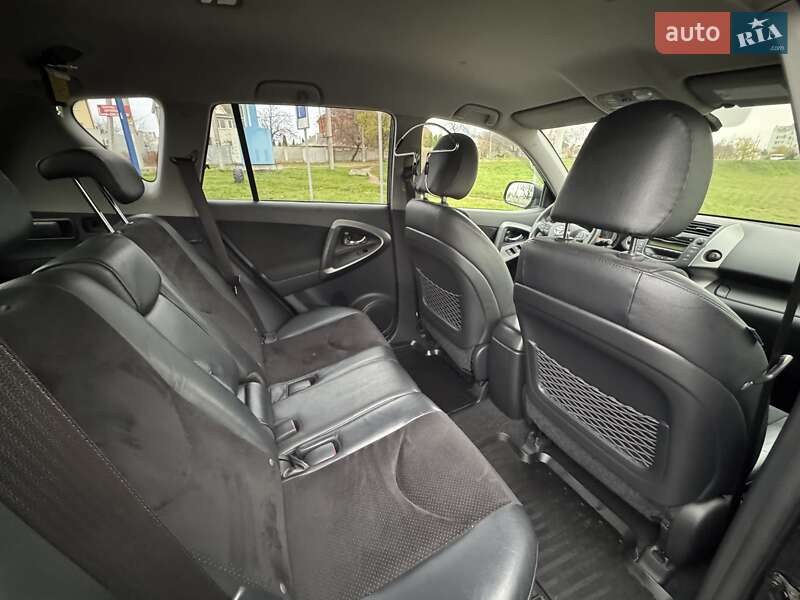 Внедорожник / Кроссовер Toyota RAV4 2011 в Борисполе фото 9 Внедорожник / Кроссовер Toyota RAV4 2011 в Борисполе