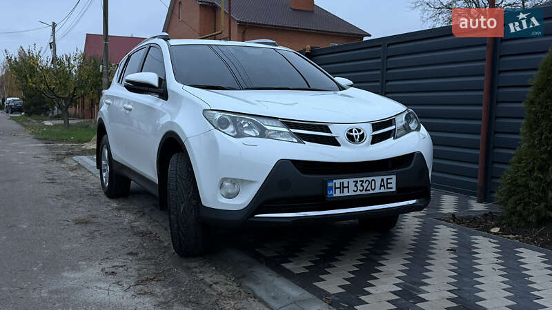 Toyota RAV4 2013