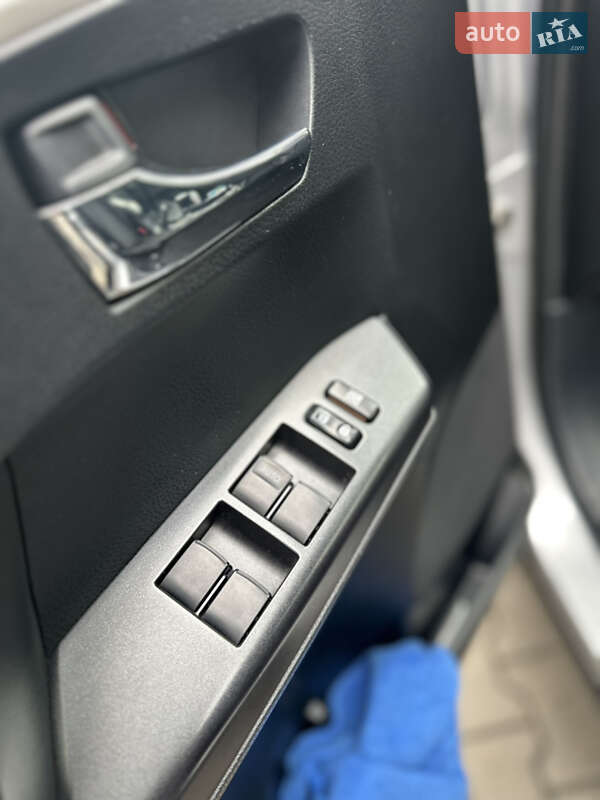 Внедорожник / Кроссовер Toyota RAV4 2018 в Хмельницком