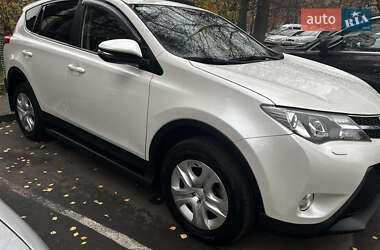 Позашляховик / Кросовер Toyota RAV4 2014 в Києві