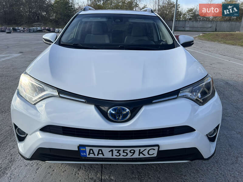 Внедорожник / Кроссовер Toyota RAV4 2018 в Киеве фото 16 Внедорожник / Кроссовер Toyota RAV4 2018 в Киеве