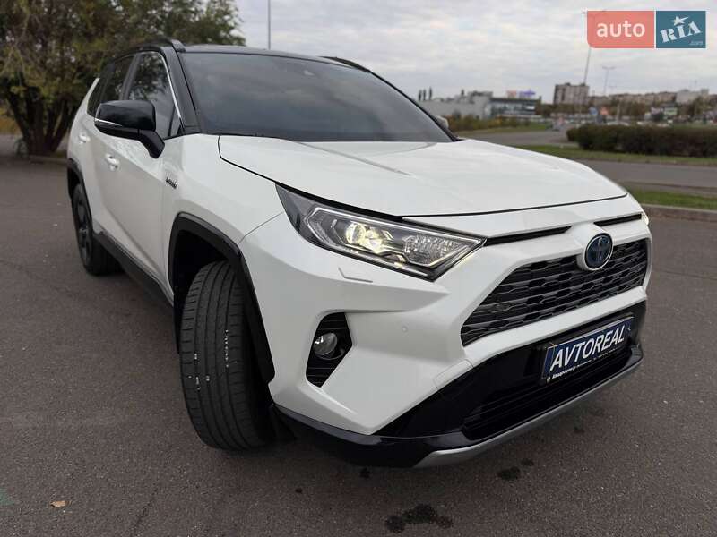Позашляховик / Кросовер Toyota RAV4 2019 в Кривому Розі