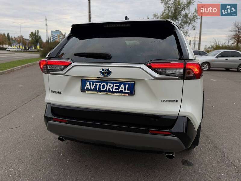 Позашляховик / Кросовер Toyota RAV4 2019 в Кривому Розі