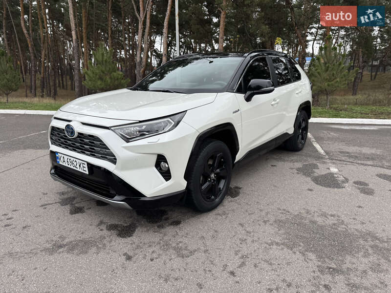 Внедорожник / Кроссовер Toyota RAV4 2018 в Киеве фото 30 Внедорожник / Кроссовер Toyota RAV4 2018 в Киеве
