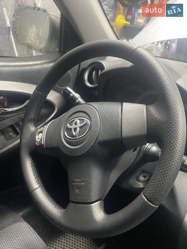 Позашляховик / Кросовер Toyota RAV4 2007 в Житомирі фото 11 Позашляховик / Кросовер Toyota RAV4 2007 в Житомирі