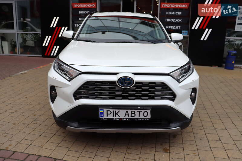 Позашляховик / Кросовер Toyota RAV4 2020 в Львові фото 6 Позашляховик / Кросовер Toyota RAV4 2020 в Львові