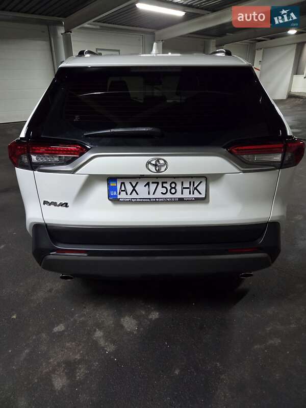 Внедорожник / Кроссовер Toyota RAV4 2019 в Харькове фото 7 Внедорожник / Кроссовер Toyota RAV4 2019 в Харькове