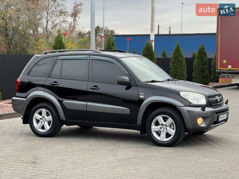 Внедорожник / Кроссовер Toyota RAV4 2004 в Одессе