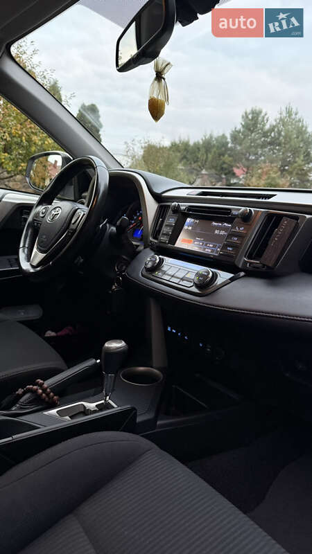 Внедорожник / Кроссовер Toyota RAV4 2013 в Ровно фото 14 Внедорожник / Кроссовер Toyota RAV4 2013 в Ровно