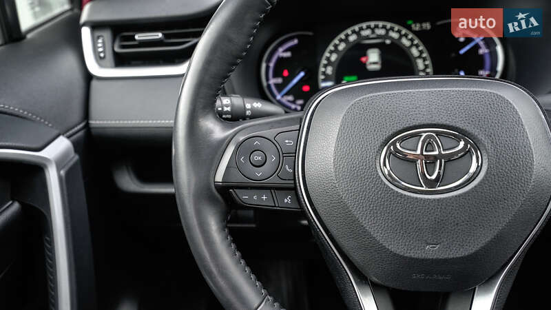 Позашляховик / Кросовер Toyota RAV4 2019 в Львові фото 13 Позашляховик / Кросовер Toyota RAV4 2019 в Львові