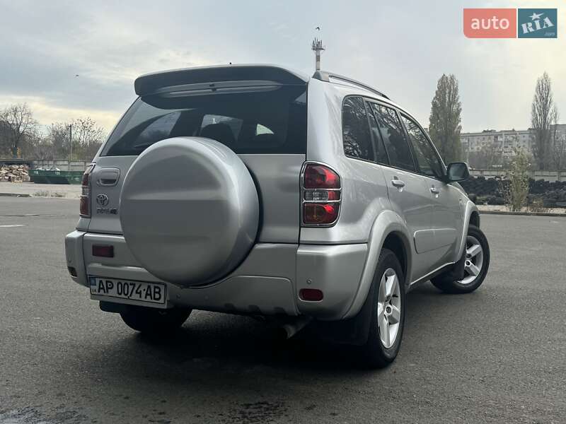 Позашляховик / Кросовер Toyota RAV4 2004 в Одесі