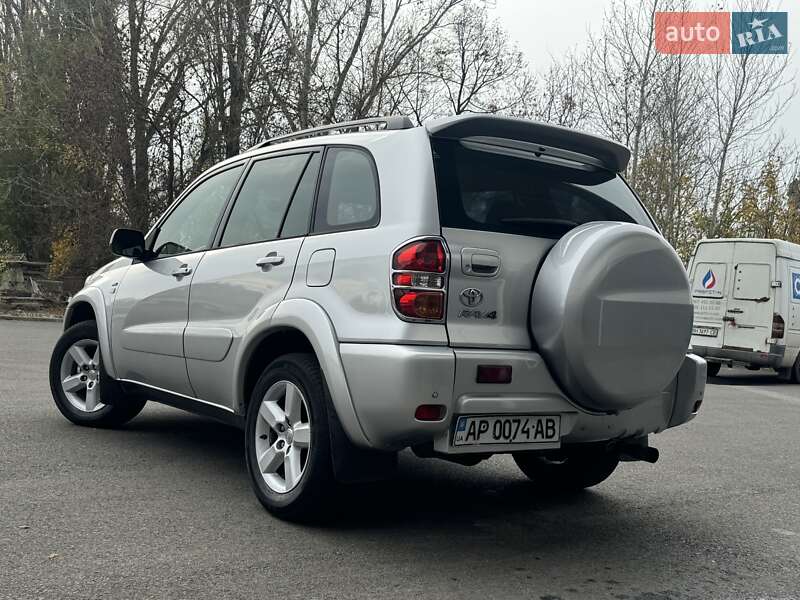 Позашляховик / Кросовер Toyota RAV4 2004 в Одесі