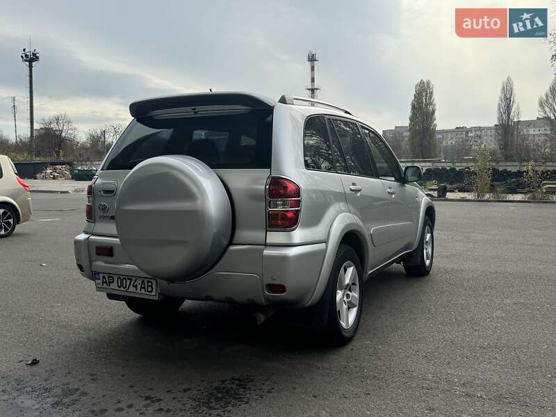 Позашляховик / Кросовер Toyota RAV4 2004 в Одесі