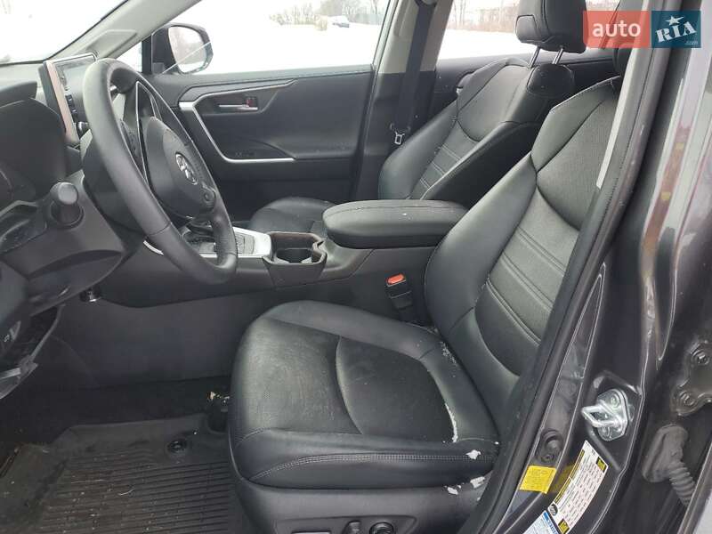 Внедорожник / Кроссовер Toyota RAV4 2021 в Львове фото 7 Внедорожник / Кроссовер Toyota RAV4 2021 в Львове