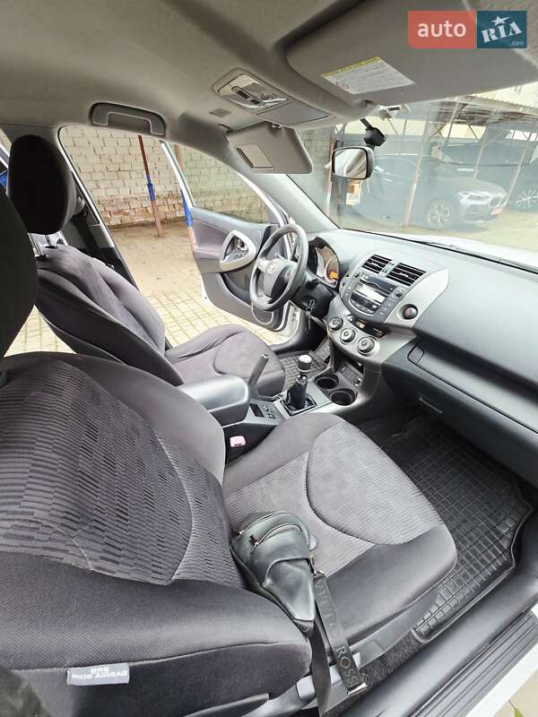 Внедорожник / Кроссовер Toyota RAV4 2010 в Одессе фото 19 Внедорожник / Кроссовер Toyota RAV4 2010 в Одессе