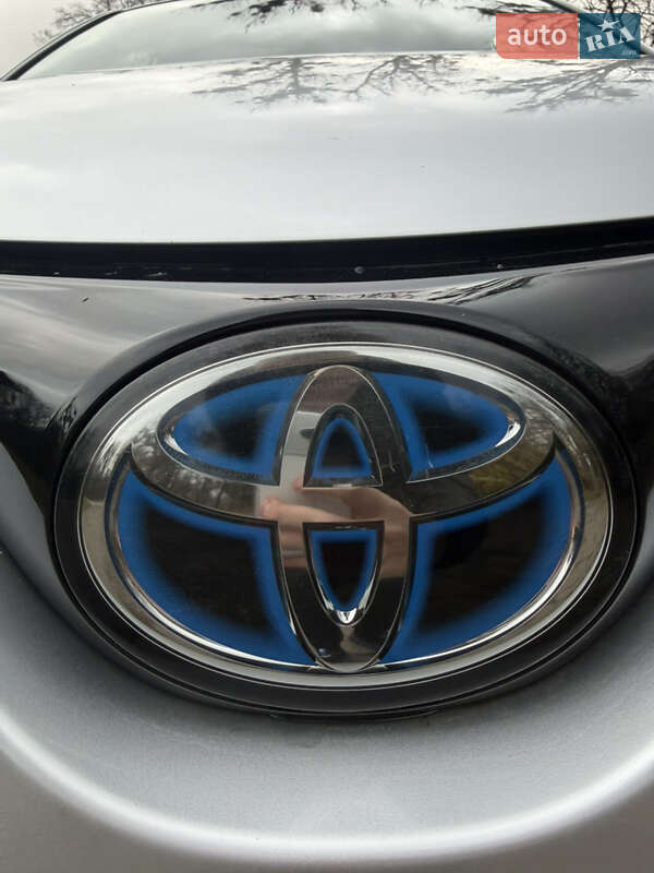 Внедорожник / Кроссовер Toyota RAV4 2016 в Львове