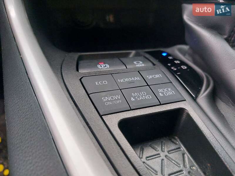 Внедорожник / Кроссовер Toyota RAV4 2024 в Киеве фото 25 Внедорожник / Кроссовер Toyota RAV4 2024 в Киеве