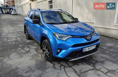 Позашляховик / Кросовер Toyota RAV4 2017 в Львові