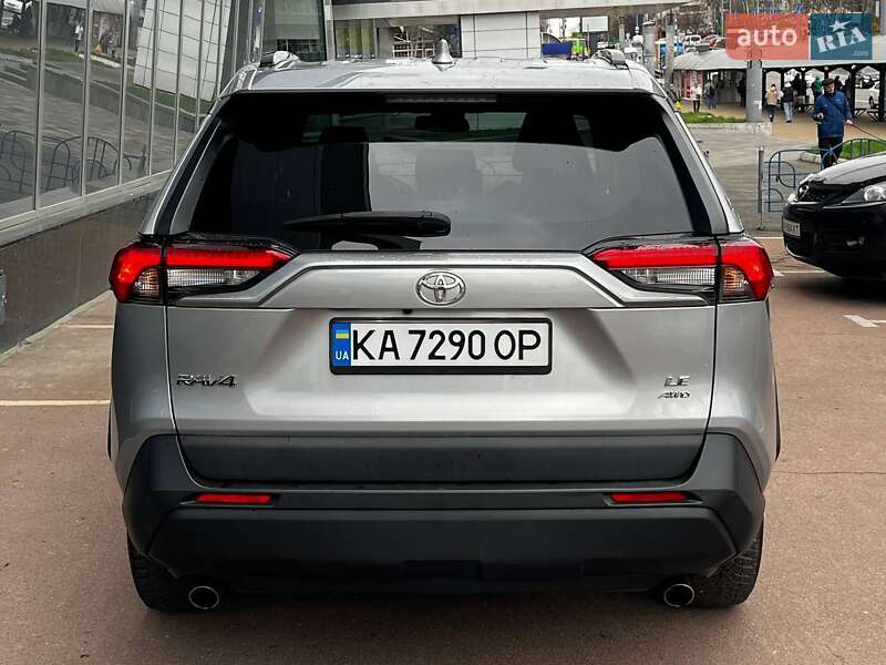 Внедорожник / Кроссовер Toyota RAV4 2021 в Киеве фото 6 Внедорожник / Кроссовер Toyota RAV4 2021 в Киеве