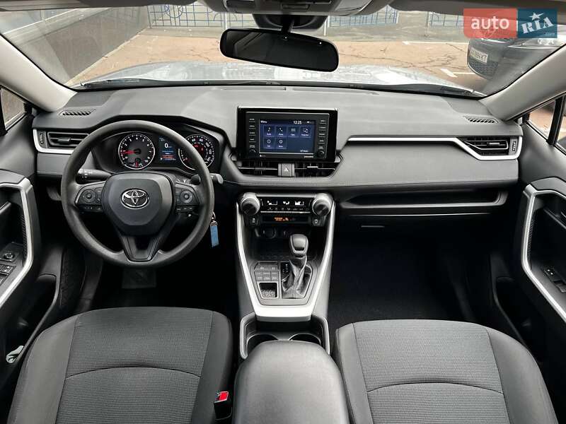 Внедорожник / Кроссовер Toyota RAV4 2021 в Киеве фото 17 Внедорожник / Кроссовер Toyota RAV4 2021 в Киеве