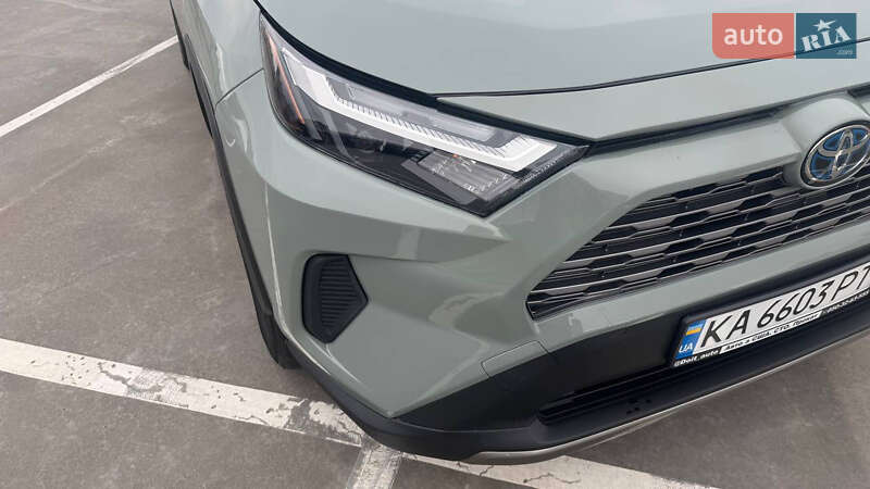 Внедорожник / Кроссовер Toyota RAV4 2022 в Киеве