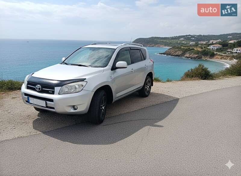 Внедорожник / Кроссовер Toyota RAV4 2007 в Шумске