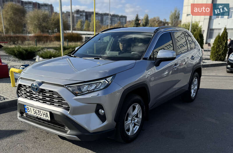 Внедорожник / Кроссовер Toyota RAV4 2020 в Днепре фото 4 Внедорожник / Кроссовер Toyota RAV4 2020 в Днепре