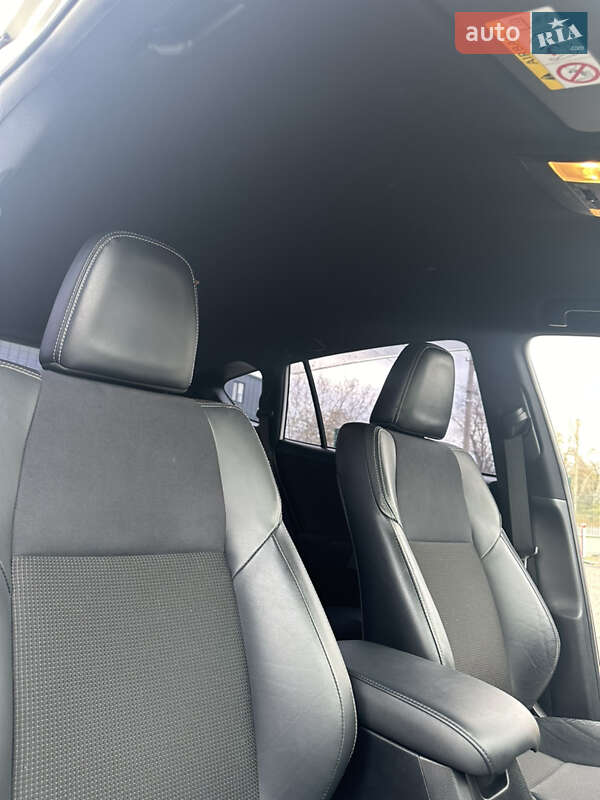 Внедорожник / Кроссовер Toyota RAV4 2016 в Киеве фото 33 Внедорожник / Кроссовер Toyota RAV4 2016 в Киеве