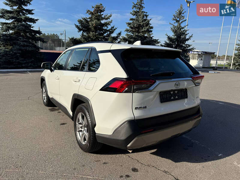 Внедорожник / Кроссовер Toyota RAV4 2022 в Киеве фото 17 Внедорожник / Кроссовер Toyota RAV4 2022 в Киеве