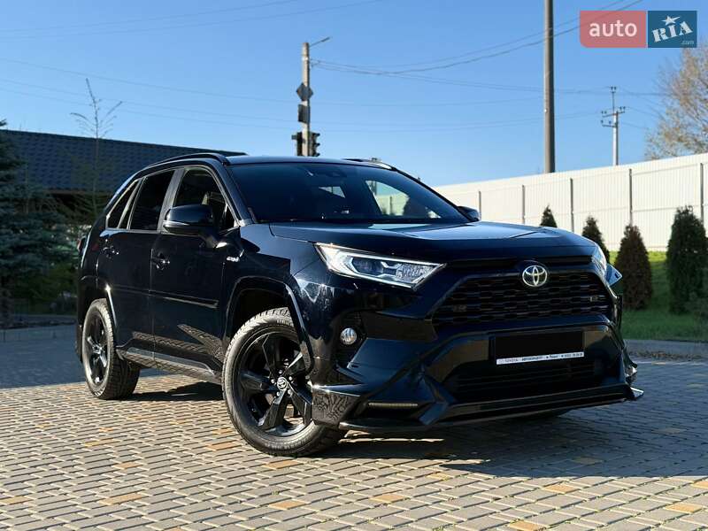 Позашляховик / Кросовер Toyota RAV4 2020 в Одесі