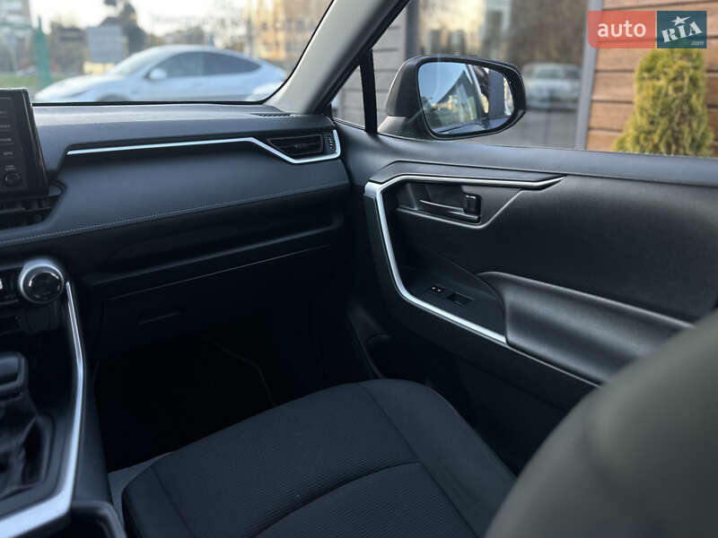 Внедорожник / Кроссовер Toyota RAV4 2019 в Шептицькому фото 46 Внедорожник / Кроссовер Toyota RAV4 2019 в Шептицькому