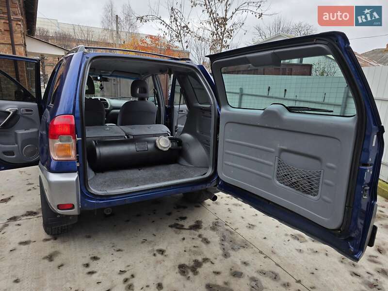 Внедорожник / Кроссовер Toyota RAV4 2003 в Бердичеве фото 10 Внедорожник / Кроссовер Toyota RAV4 2003 в Бердичеве