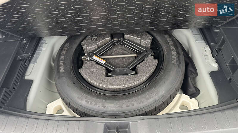 Позашляховик / Кросовер Toyota RAV4 2023 в Києві фото 10 Позашляховик / Кросовер Toyota RAV4 2023 в Києві