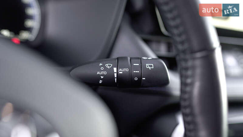 Внедорожник / Кроссовер Toyota RAV4 2023 в Львове