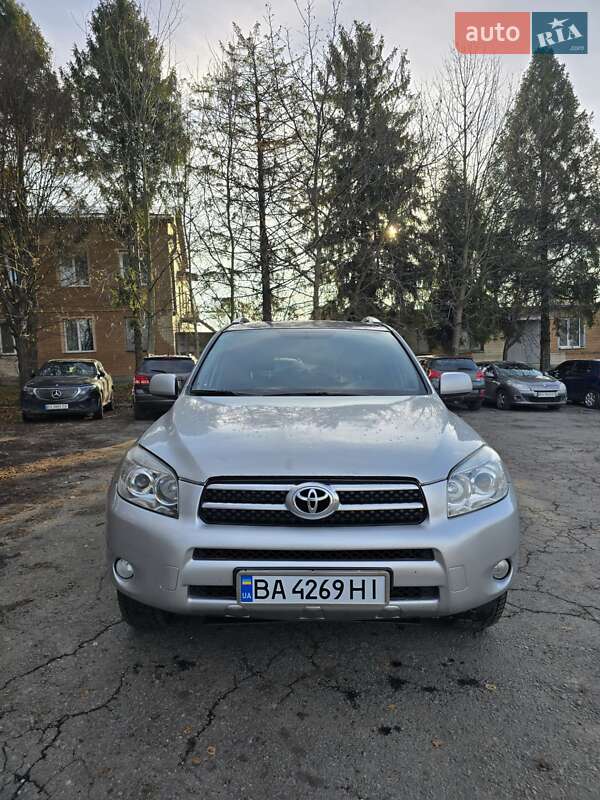 Внедорожник / Кроссовер Toyota RAV4 2007 в Хмельницком