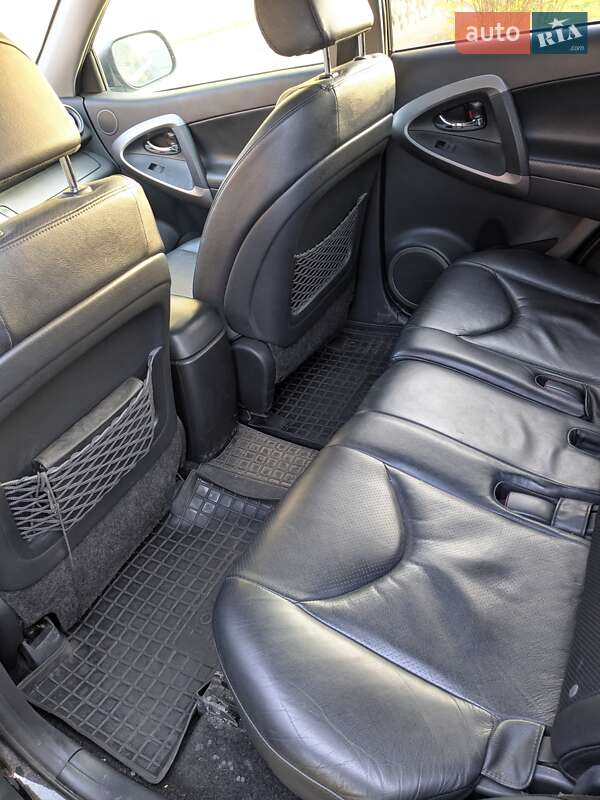 Внедорожник / Кроссовер Toyota RAV4 2007 в Богородчанах