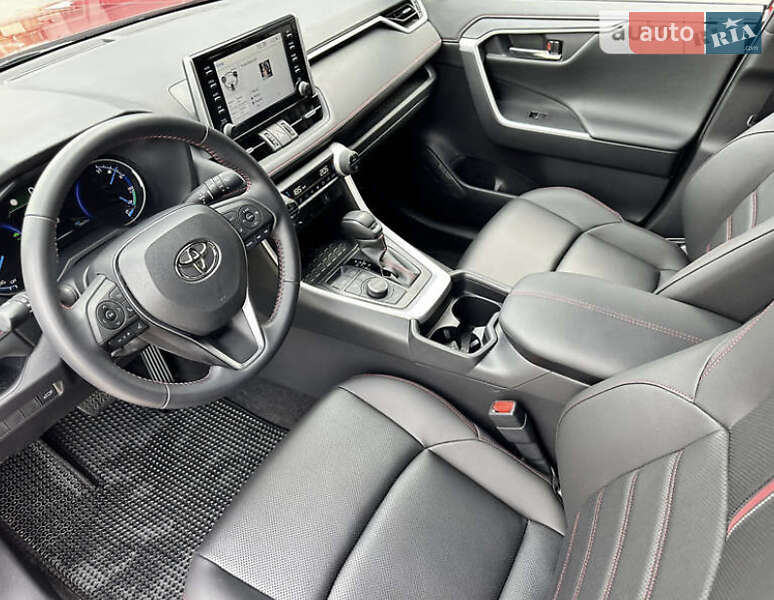 Внедорожник / Кроссовер Toyota RAV4 2021 в Киеве фото 31 Внедорожник / Кроссовер Toyota RAV4 2021 в Киеве