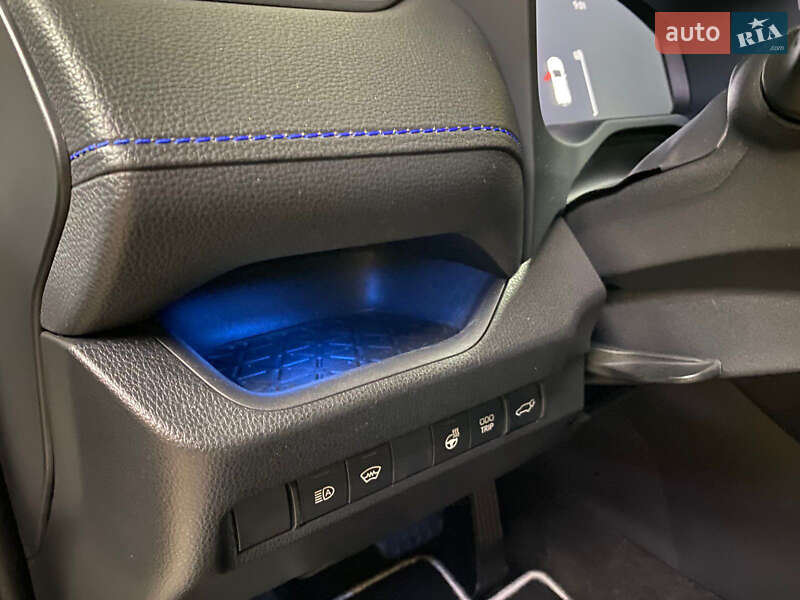 Внедорожник / Кроссовер Toyota RAV4 2024 в Киеве
