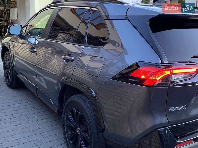 Внедорожник / Кроссовер Toyota RAV4 2022 в Самборе