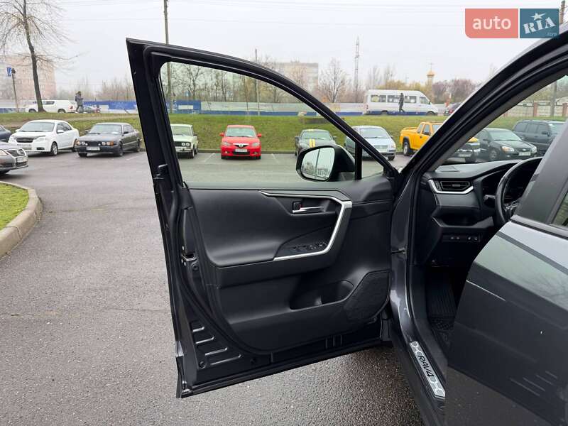 Внедорожник / Кроссовер Toyota RAV4 2020 в Кривом Роге фото 34 Внедорожник / Кроссовер Toyota RAV4 2020 в Кривом Роге