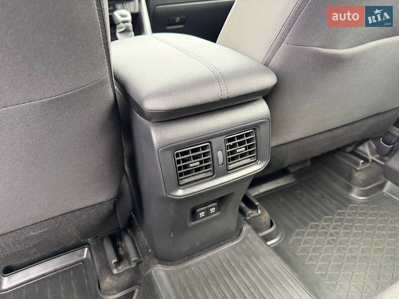 Внедорожник / Кроссовер Toyota RAV4 2020 в Кривом Роге фото 42 Внедорожник / Кроссовер Toyota RAV4 2020 в Кривом Роге