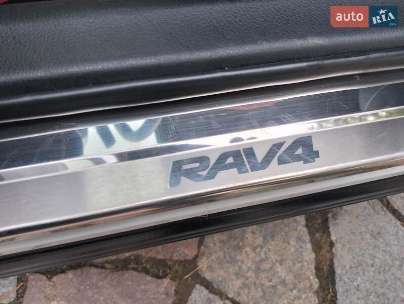 Внедорожник / Кроссовер Toyota RAV4 2018 в Ровно фото 9 Внедорожник / Кроссовер Toyota RAV4 2018 в Ровно