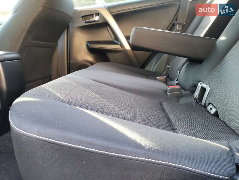 Внедорожник / Кроссовер Toyota RAV4 2018 в Ровно фото 22 Внедорожник / Кроссовер Toyota RAV4 2018 в Ровно